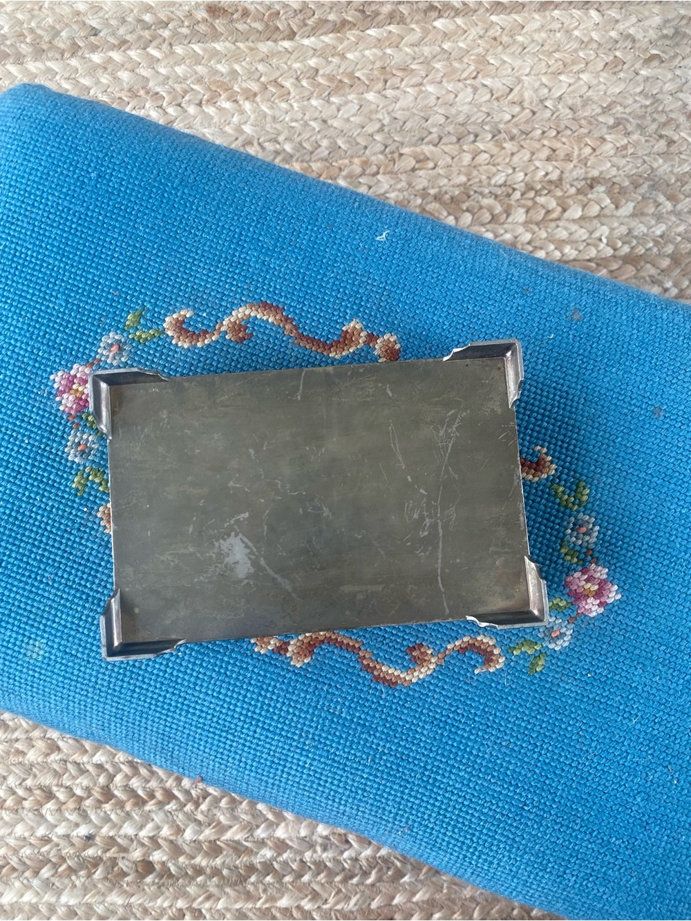 Vintage Silver/gold patina Floral Engraved Metal Box - Picture 3 of 3